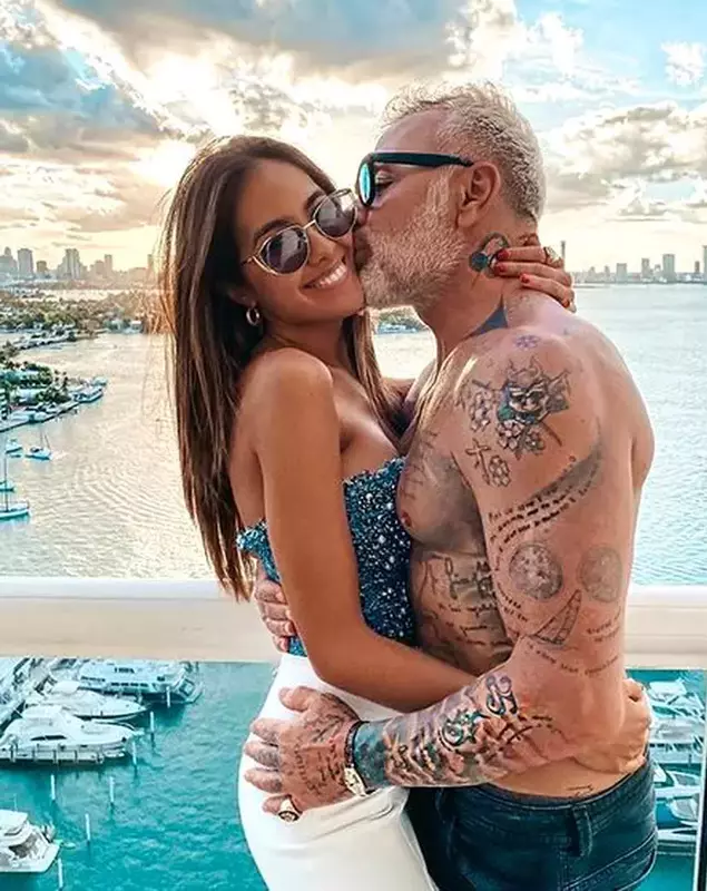 3Gianluca-Vacchi-si-iubita-lui