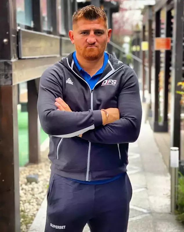 catalin morosanu isi face academie pentru copii 3