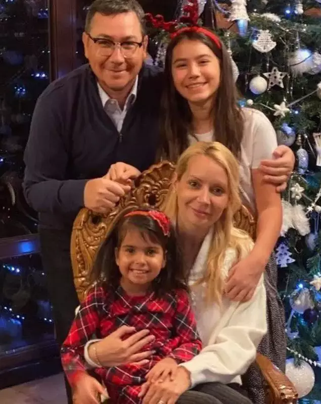 fiica adoptata de daciana sarbu si victor ponta