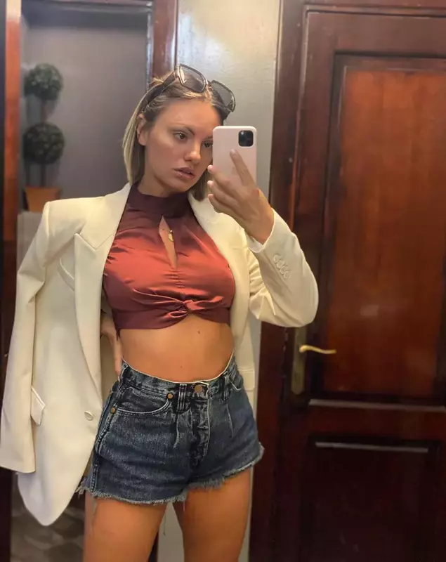 alexandra stan 32 de ani 4