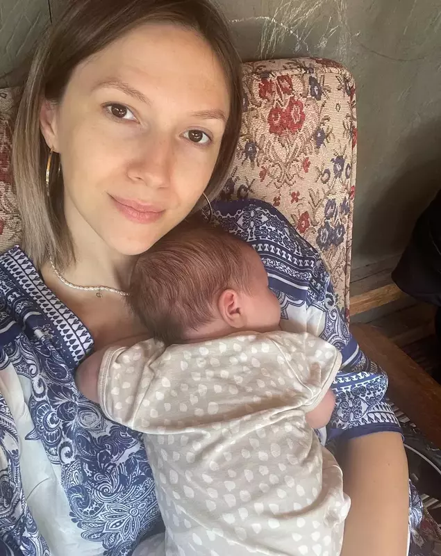 adela popescu botezul celui de al treilea copil 2