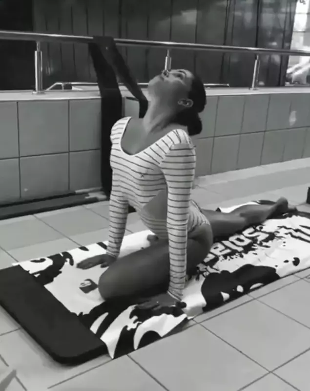 alina puscas concurenta splash vedete la apa (2)