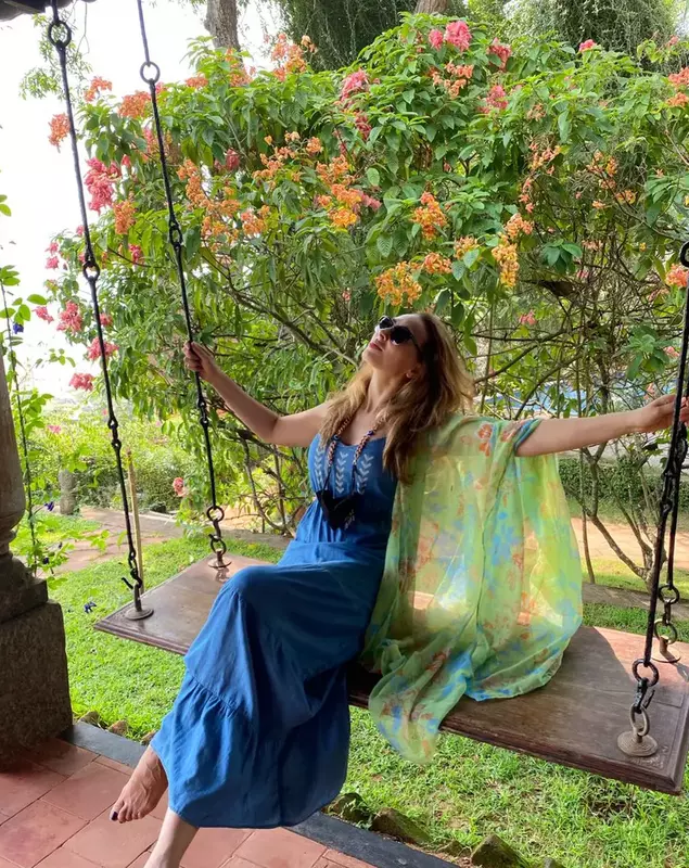 iulia vantur se intoarce in india 4