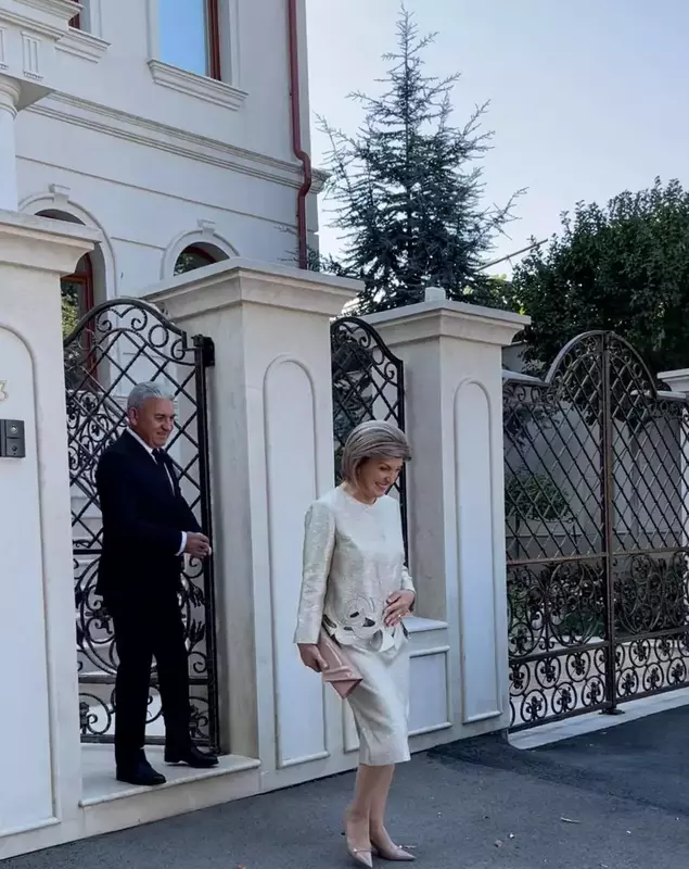 mama-simonei-halep-2