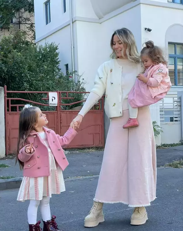 2441265894040816377534026233594549068767338n