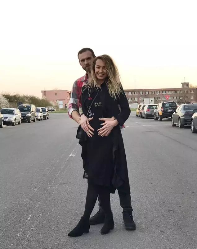 54522848_2424878420858130_2785179020352815104_n