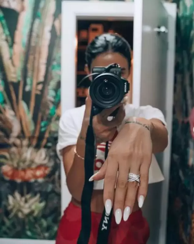 adelina-pestritu-inel-cadou-mos-nicolae-2