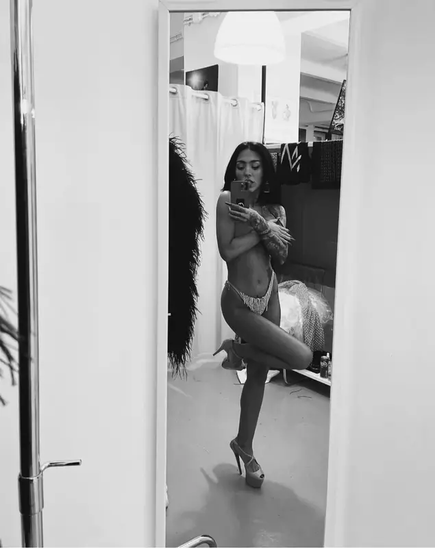 2696132534877060027165336998002677026981904n