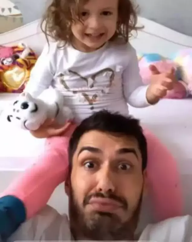 george-burcea-si-fetitele-lui-3