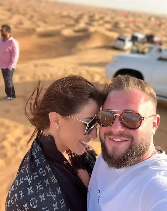 2729669594977890617043287199389210444608127n