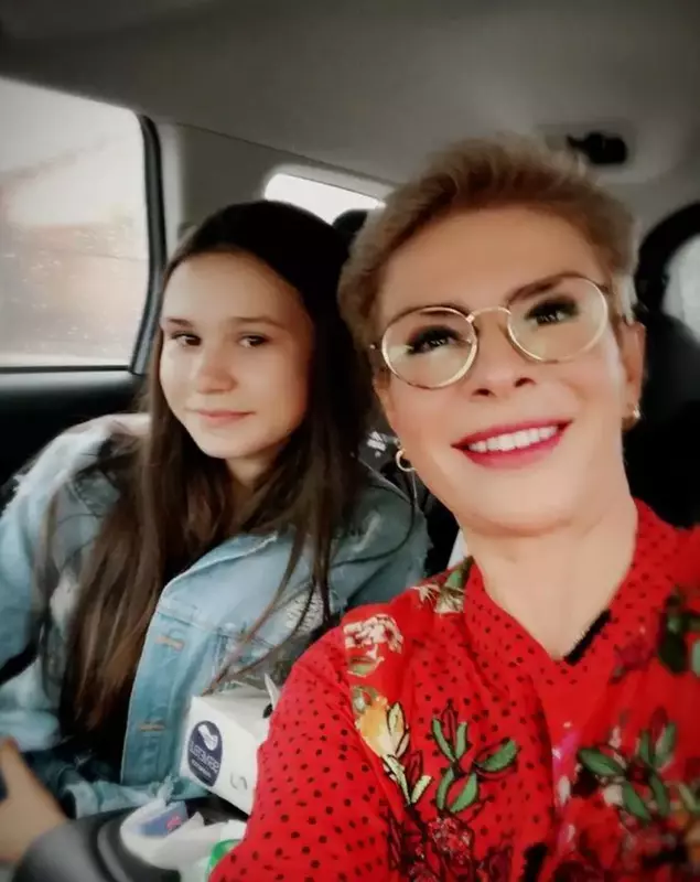 teo-trandafir-si-maia-2-1