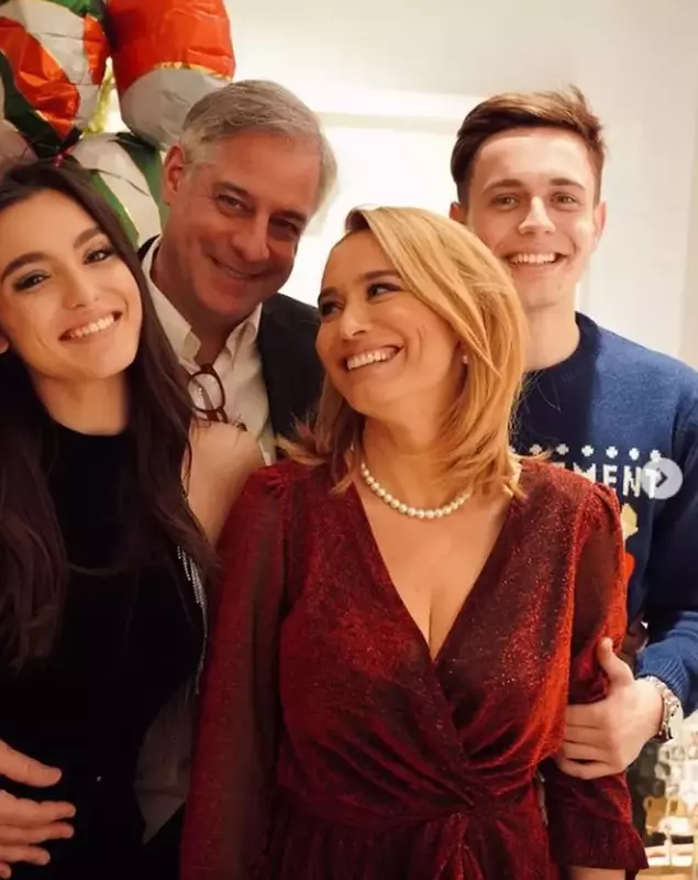 bani-familie-andreea-esca-4