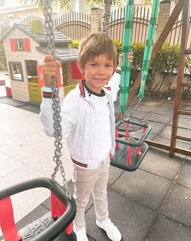 baietel-valentina-pelinel-si-cristi-borcea-8-ani-1