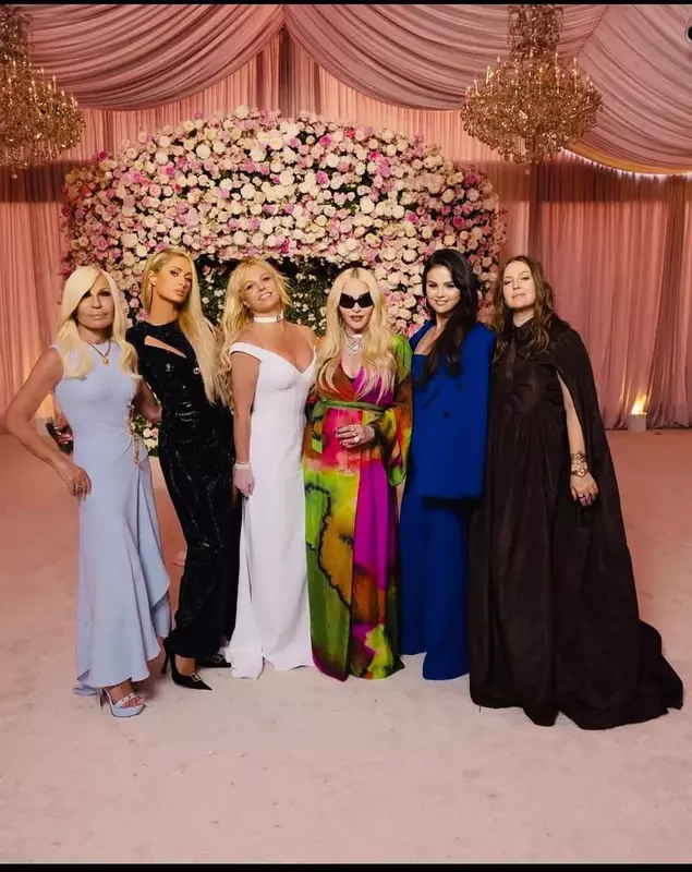 brtiney-spears-nunta-sarut-madonna-2