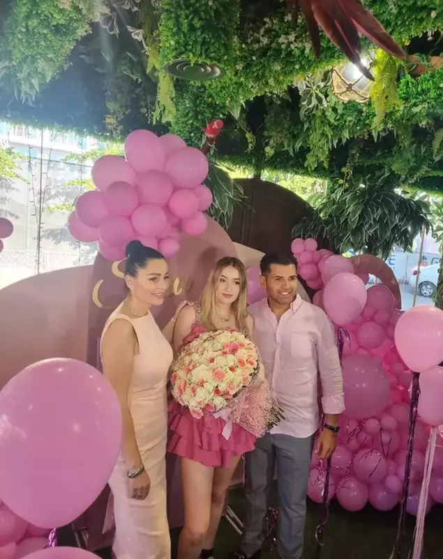 sarah-fiica-lui-brigitte-2