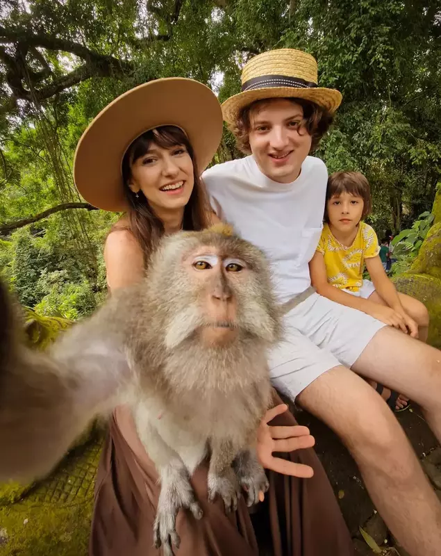 dana-rogoz-fiu-vitreg