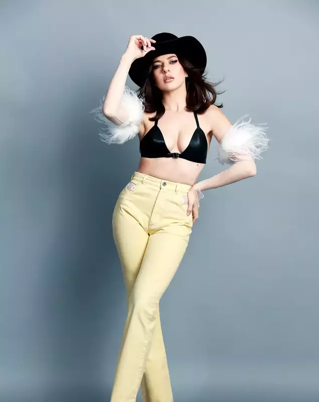 lidia-buble-sunt-celebru-scoate-ma-de-aici-1