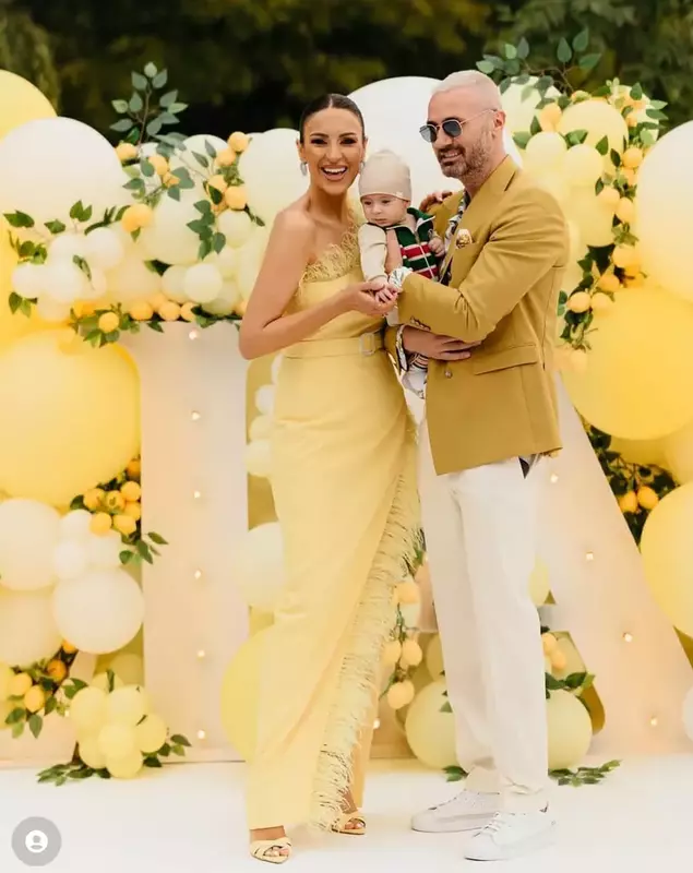 anca-ciota-si-a-botezat-baietelul-1