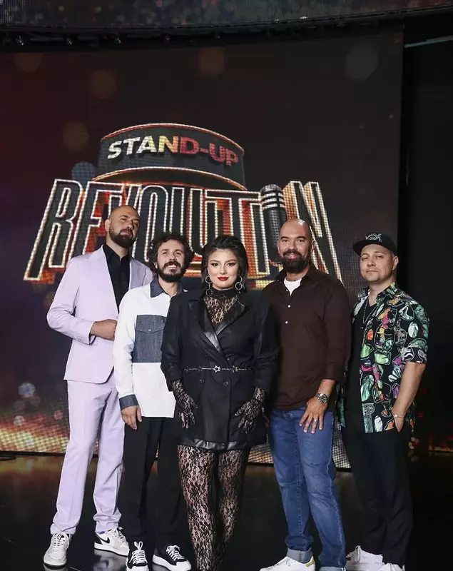 stand-up-revolution2