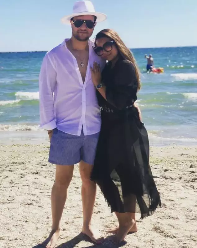 adriana-simionescu-este-insarcinata-2