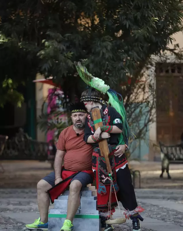 3256011015300146191035394991709046940220807n