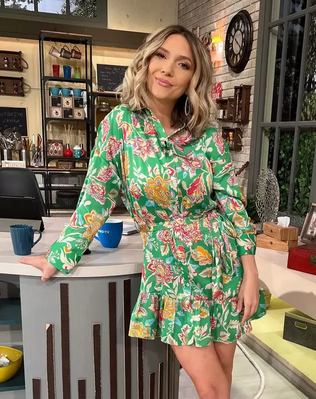 adela-popescu-ii-tine-locul-lui-catalin-maruta-la-pro-tv-4