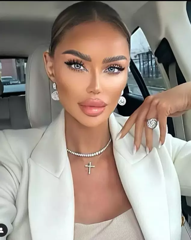 bianca-dragusanu-emisiune-online