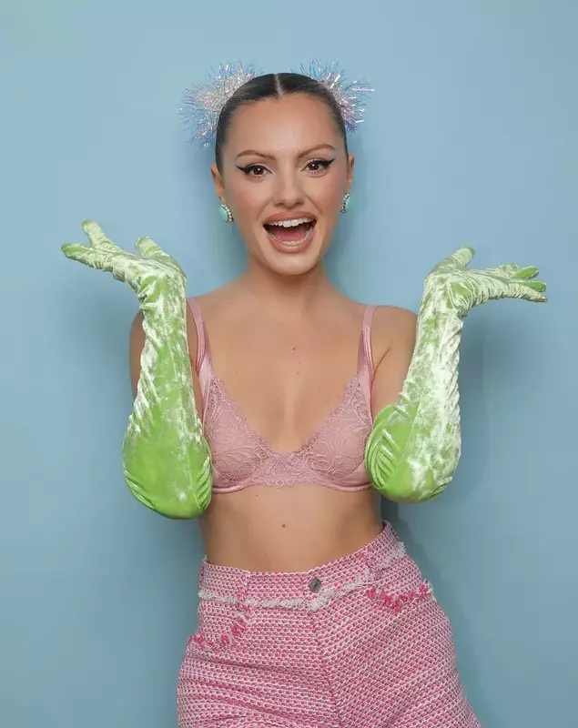 alexandra-stan-4