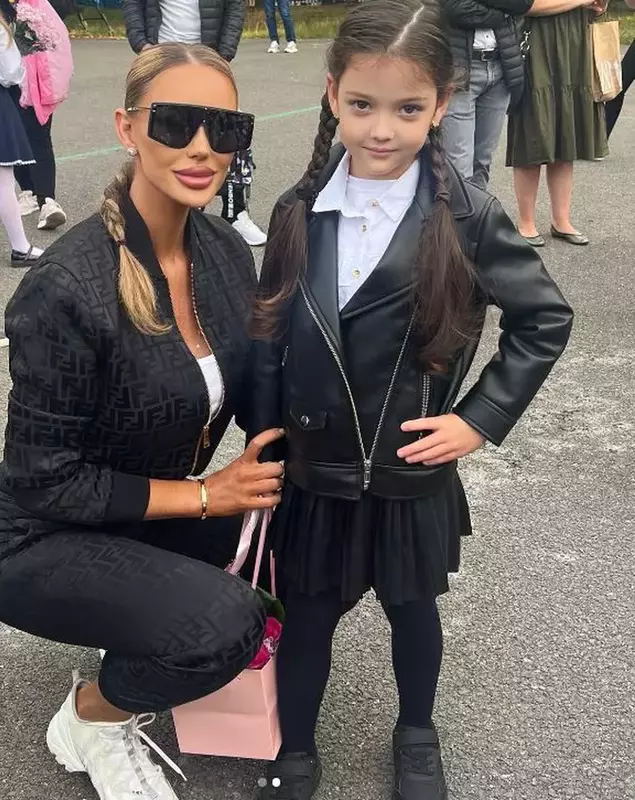 bianca-dragusanu-si-sofia-2-1