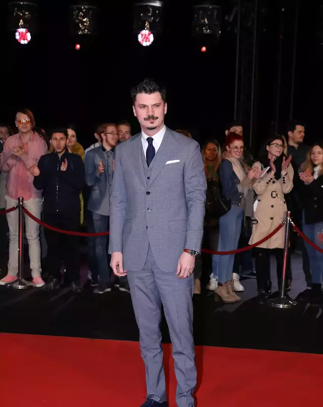 5305564417361804464826843905022675415728128n