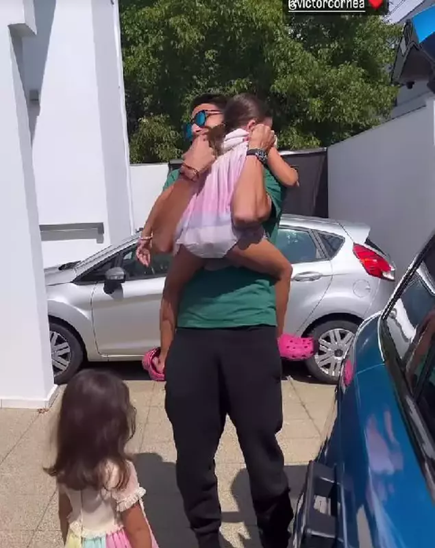 victor-vlad-cornea-si-fetele-andreei-balan