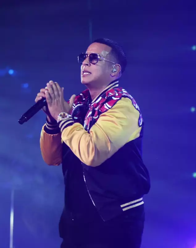 iHeartRadio Fiesta Latina – Show