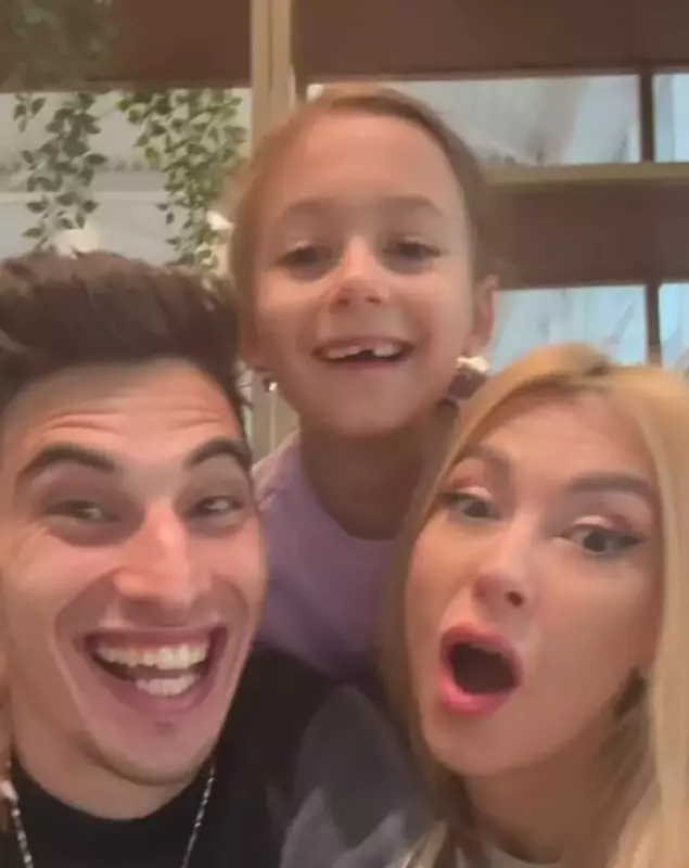 Fetițele Andreei Bălan (1)