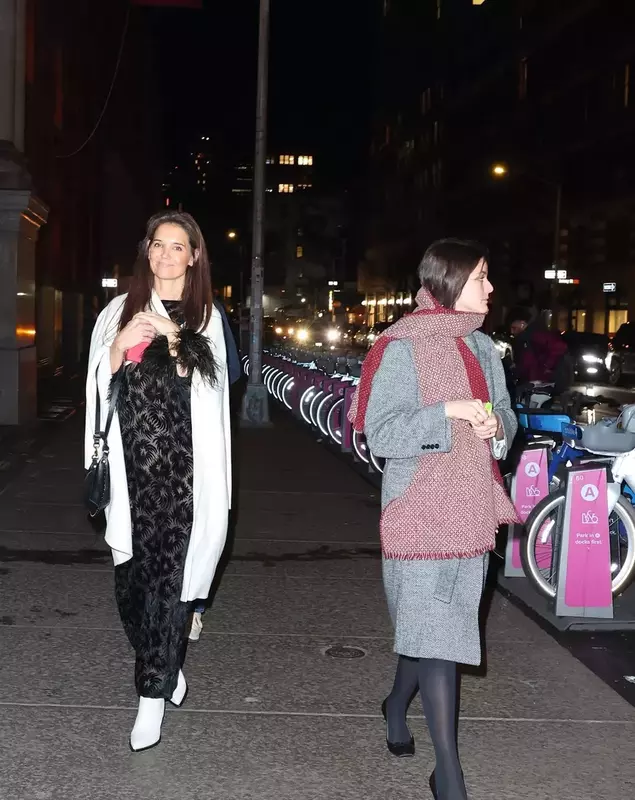 *EXCLUSIVE* Katie Holmes looks gorgeous as she heads to her Birthday Dinner in the Big Apple