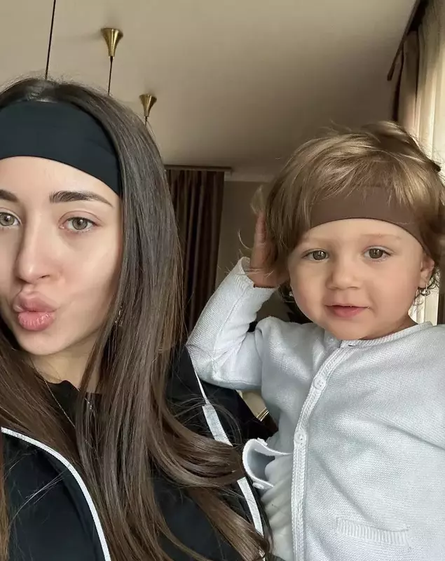 Nicole Cherry și fiica ei, Anastasia (6)