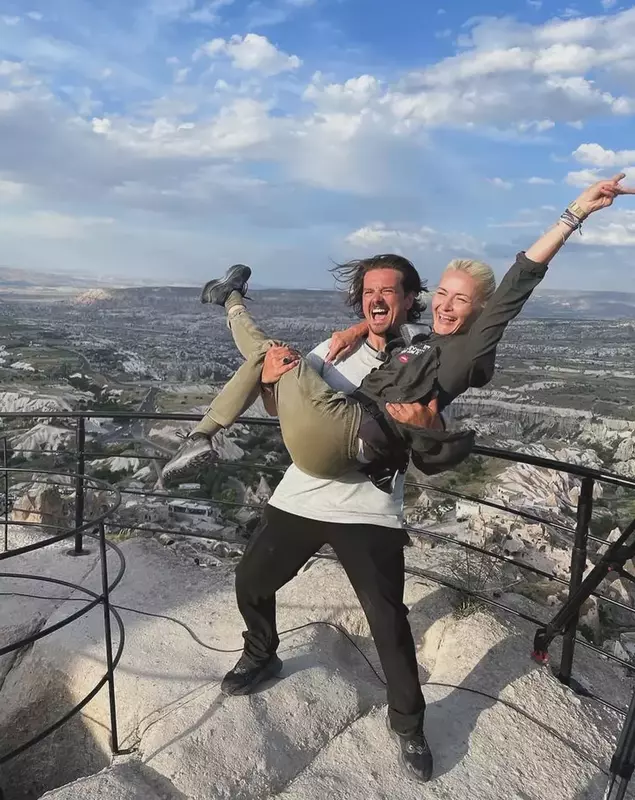 415030752182899207241533678459940268333306400n