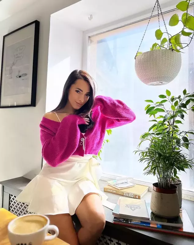 3877687828715904310011056733657930261163734n