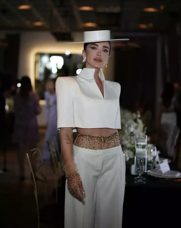 Adelina Pestrițu (34)