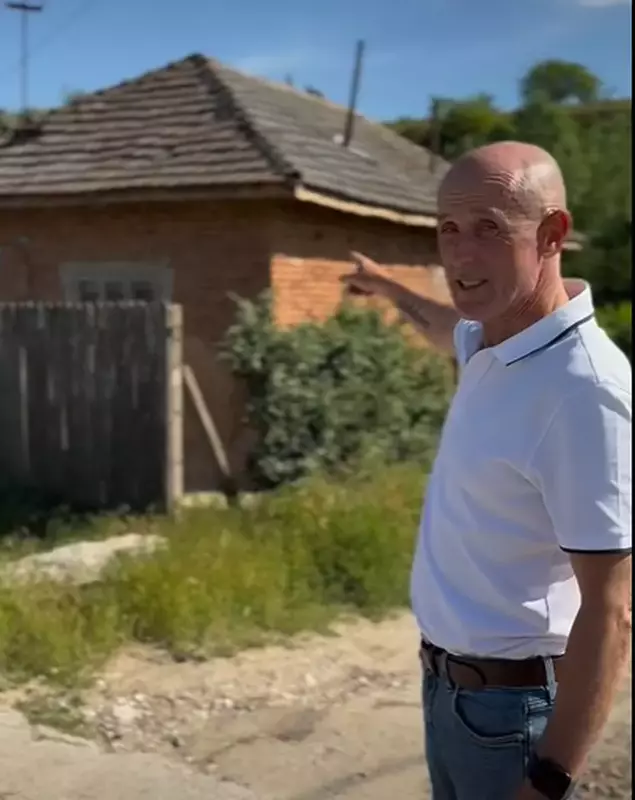 mugur-mihaescu-sat-natal-sadova-3