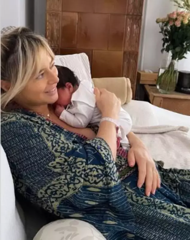 Laura Cosoi și Aida, cea de-a patra fetiță