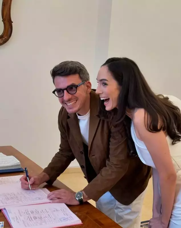 alexandru ion s a casatorit 8