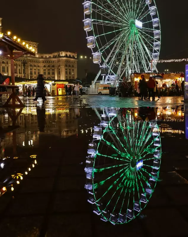 targul de craciun din piata constitutiei bucuresti 3