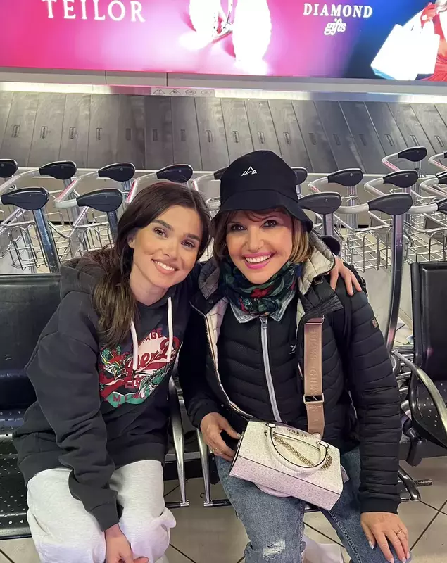 marina almasan si theo rose