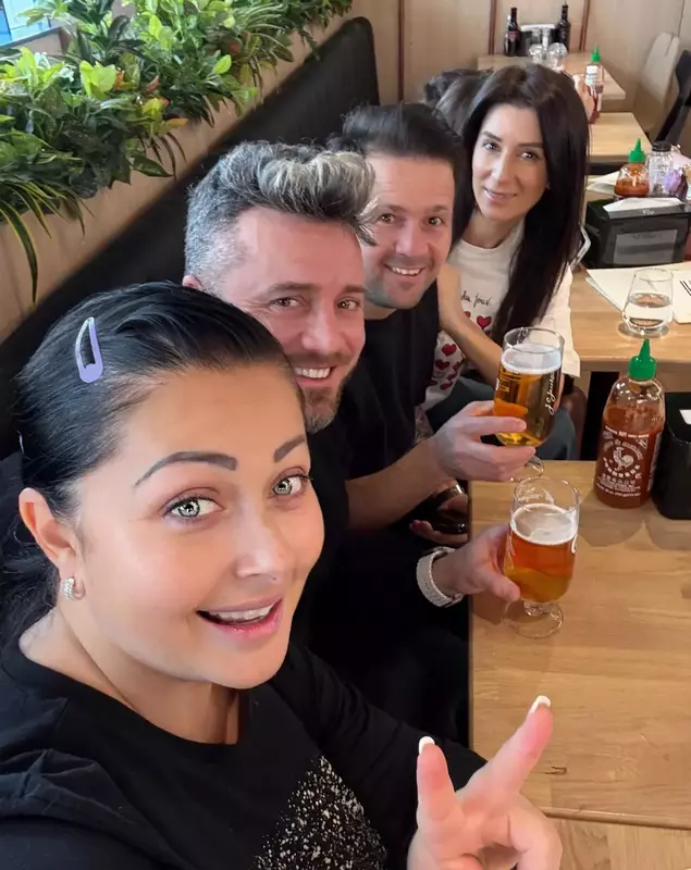 gabriela cristea tavi clonda aeroport 7