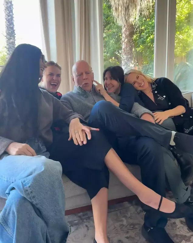 Bruce Willis și familia lui