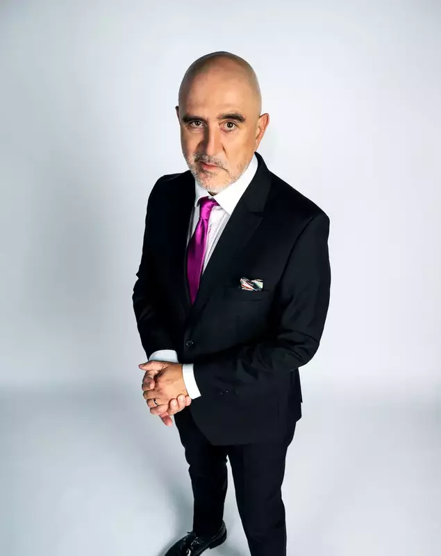 Razvan Exarhu, roast master La bine si la roast_PRO TV si VOYO (2)