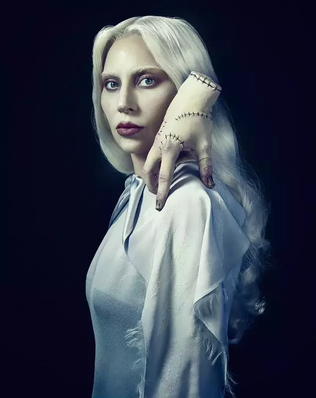 Lady Gaga – Wednesday (2)