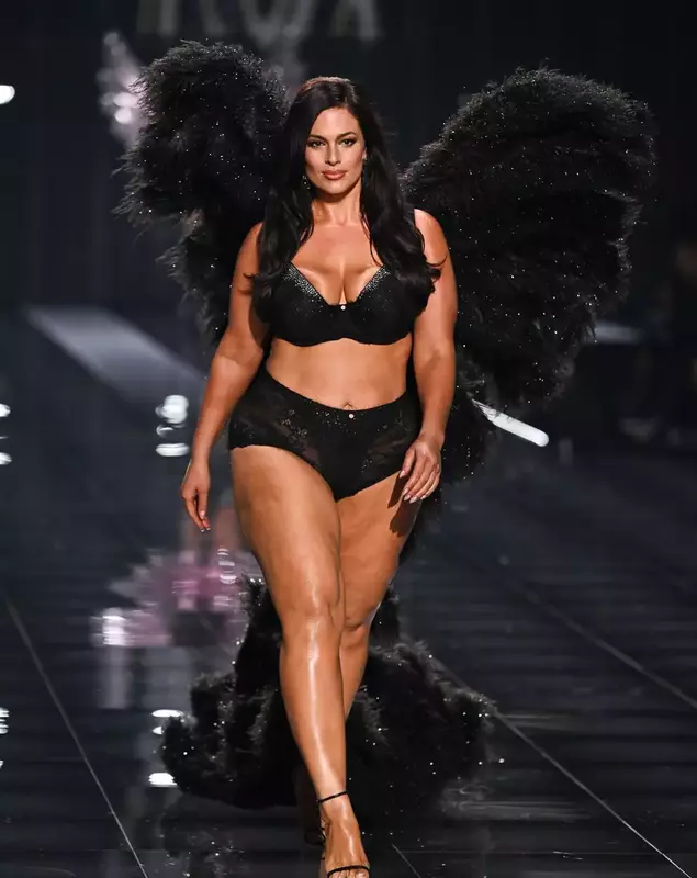 Ashley Graham – 2025 Victoria’s Secret Fashion Show – Show