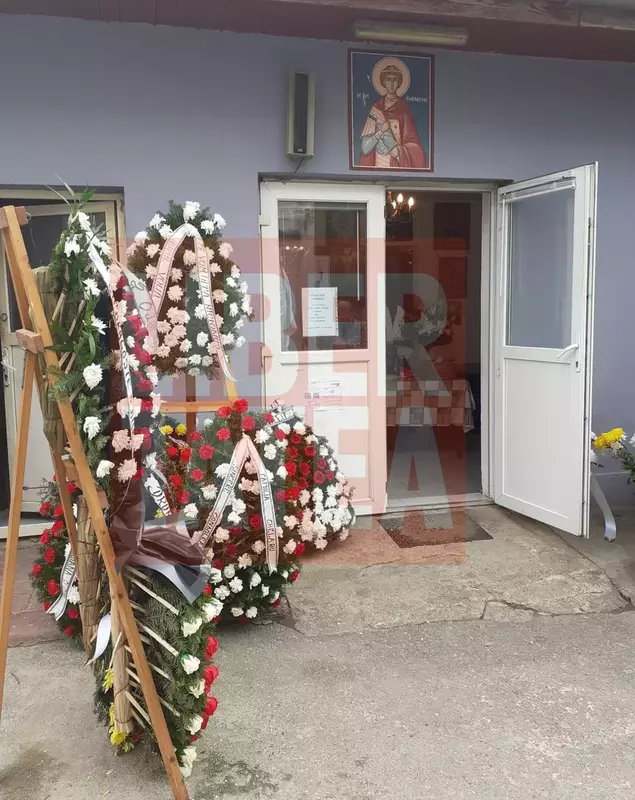 Marinela Chelaru a murit. Poze de la capelă și priveghi | Foto: Libertatea