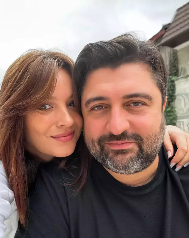 Diana Dumitrescu si Alin, sotul ei (6)